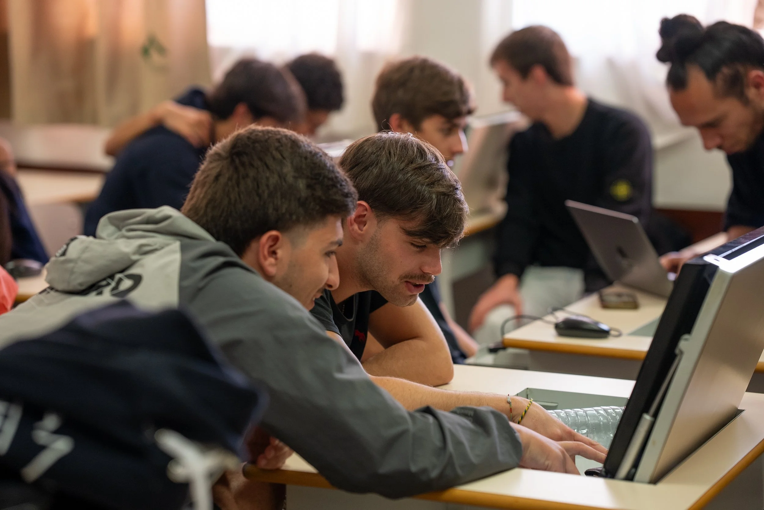Students collaborating at Tech Lab